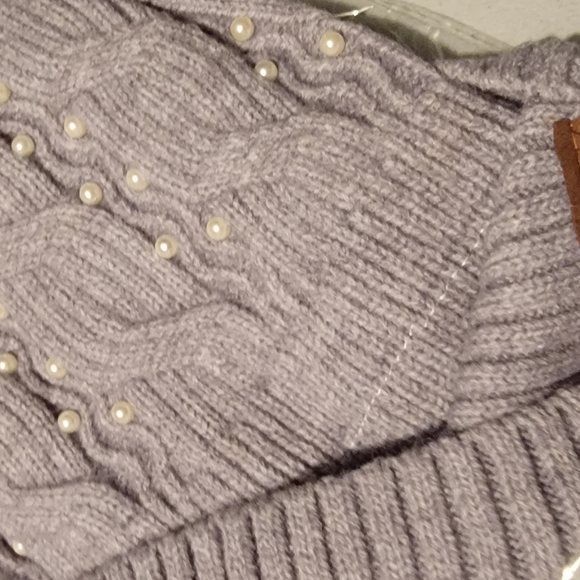 New in package pink and gray rhinestone beanie stocking cap each sold separately - Picture 7 of 13